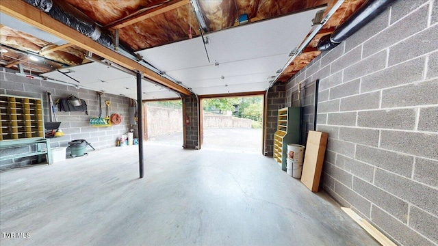 209 Brystone Dr, Gray, TN 37615 - view of garage