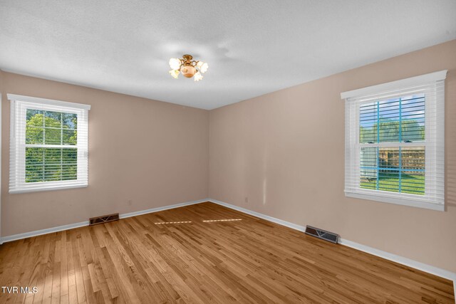 1303 Knob Creek Rd, Johnson City, TN 37604 - photo 23