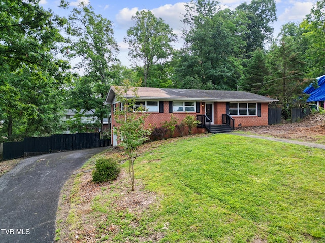 1405 Brentwood Dr, Greeneville, TN 37743 - photo 1