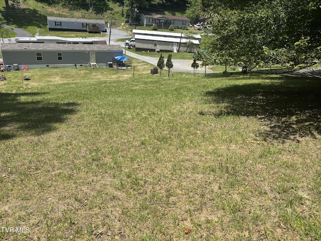 275 Friend St, Clintwood, VA 24228 - photo 4