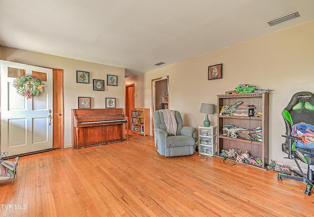 509 9th St, Erwin, TN 37650 - sitting room with hardwood / wood-style flooring