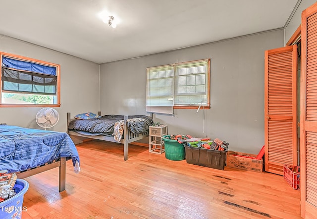 509 9th St, Erwin, TN 37650 - bedroom featuring wood finished floors