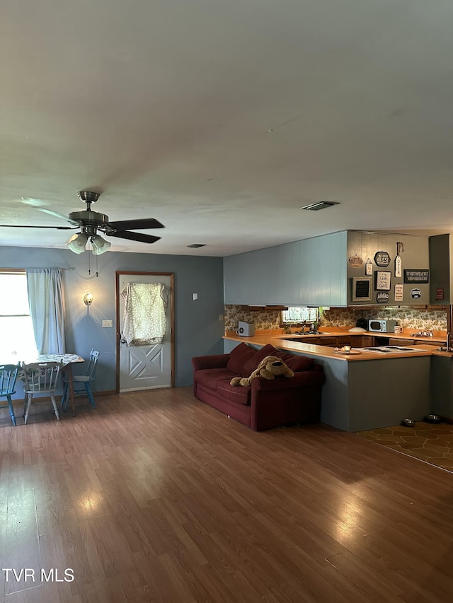 509 9th St, Erwin, TN 37650 - photo 60
