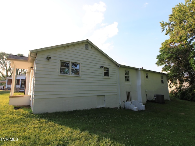 321 W Chilhowie Ave, Johnson City, TN 37604 - rear view of house with a lawn and cooling unit