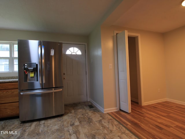 321 W Chilhowie Ave, Johnson City, TN 37604 - foyer entrance featuring baseboards and plenty of natural light