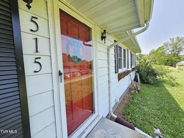 515 Chuckey Pike, Chuckey, TN 37641 - doorway to property featuring covered porch