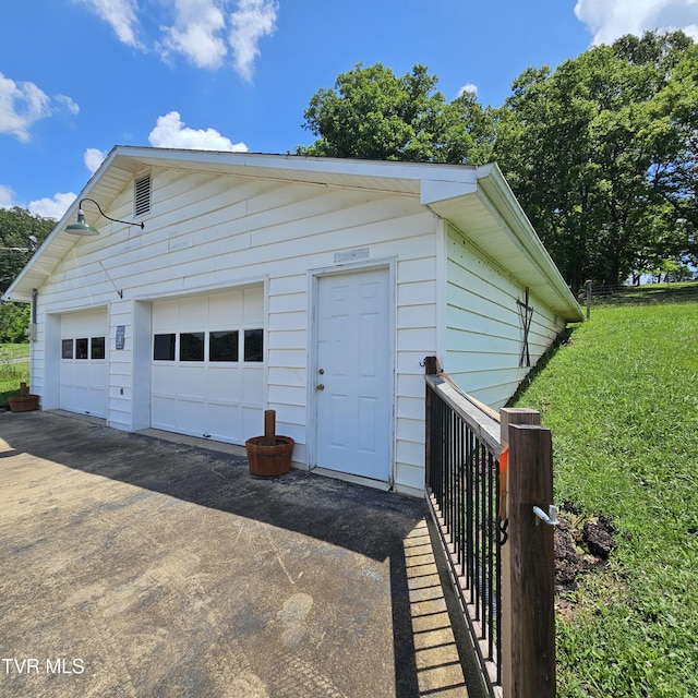 515 Chuckey Pike, Chuckey, TN 37641 - view of detached garage
