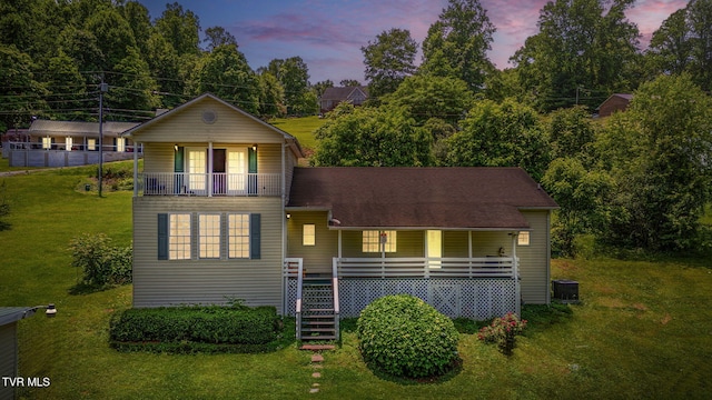 23270 Denton Valley Rd, Abingdon, VA 24211 - traditional home featuring covered porch, a yard, stairs, and central AC