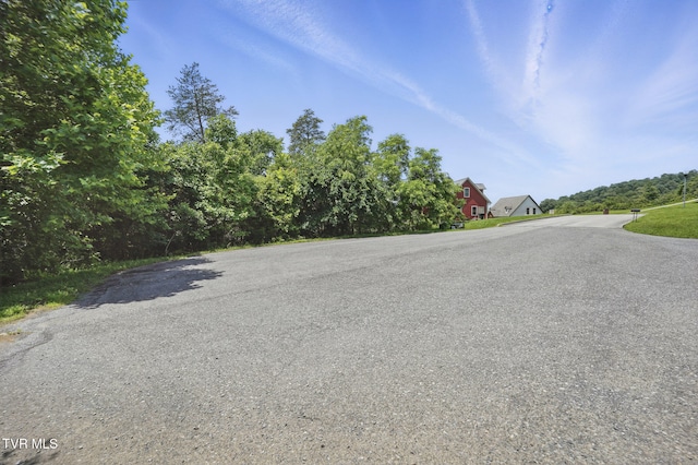 2064 Scenic Pointe Pl, Church Hill, TN 37642