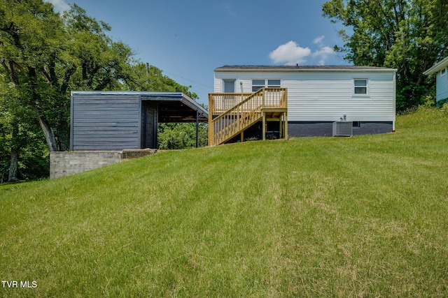 3909 Bond Dr, Kingsport, TN 37664 - rear view of house with a yard, a deck, and stairs