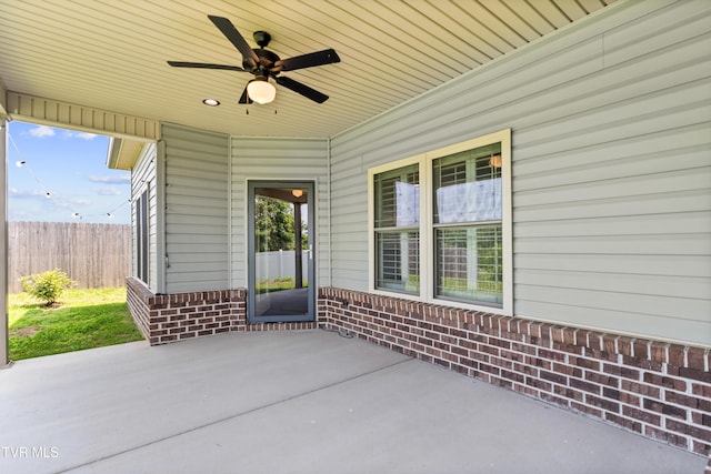 957 Riddle Rdg, Jonesborough, TN 37659 - view of patio / terrace featuring a ceiling fan