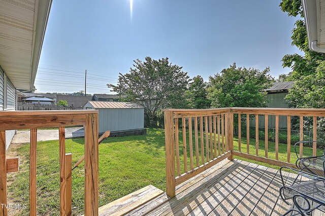 125 Cedar Valley Rd, Bristol, TN 37620 - view of wooden deck