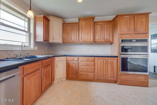 229 Ridgecrest Rd, Jonesborough, TN 37659 - kitchen with stainless steel appliances, a sink, tasteful backsplash, dark countertops, and hanging light fixtures