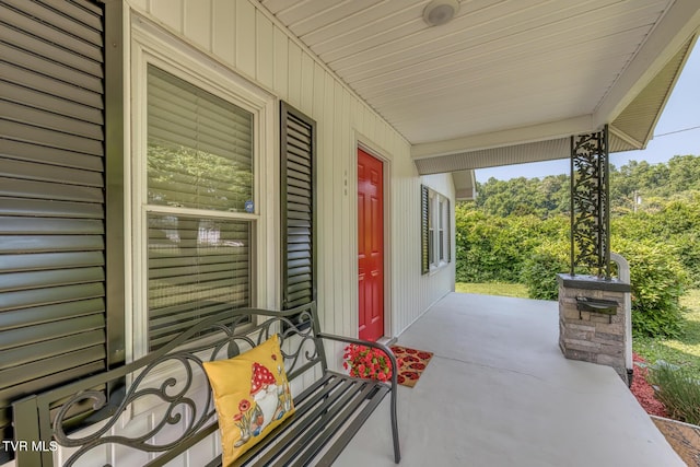 105 Crossway Rd, Bristol, VA 24201 - view of porch
