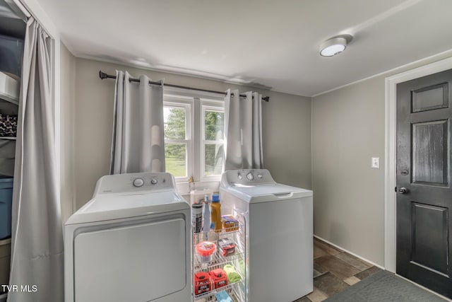 105 Crossway Rd, Bristol, VA 24201 - laundry room featuring washing machine and clothes dryer and stone finish floors