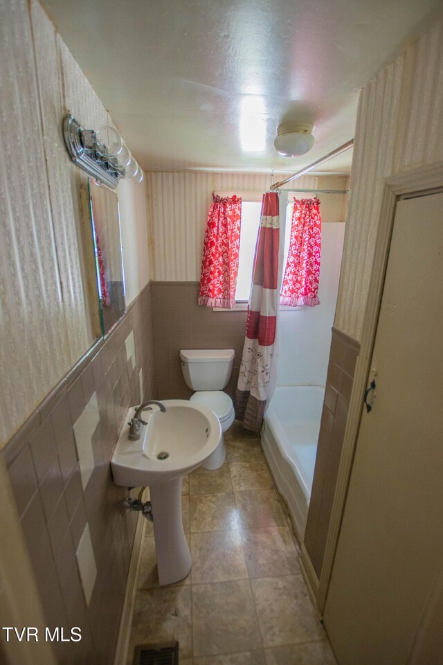 990 W Jefferson St, Wytheville, VA 24382 - photo 7