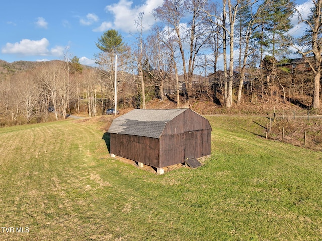 136 Beecher Holtsclaw Rd, Roan Mountain, TN 37687 - view of green lawn