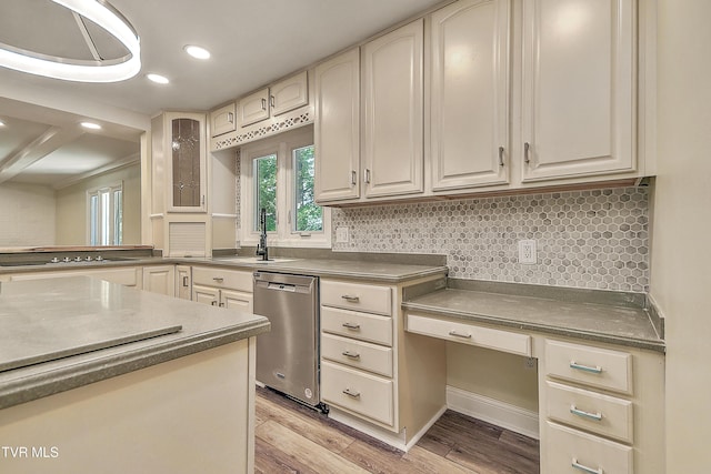 505 Red Oak Ln, Kingsport, TN 37663 - kitchen featuring stainless steel dishwasher, tasteful backsplash, recessed lighting, light wood-style floors, and glass insert cabinets