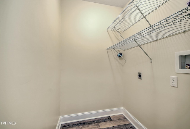 505 Red Oak Ln, Kingsport, TN 37663 - washroom with hookup for an electric dryer, wood finished floors, and washer hookup