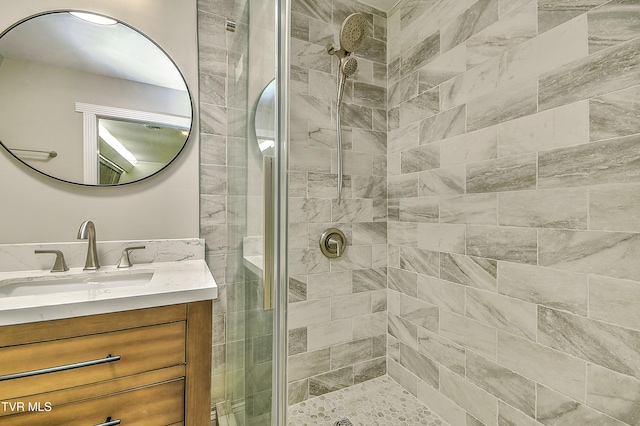 505 Red Oak Ln, Kingsport, TN 37663 - full bathroom with a stall shower and vanity