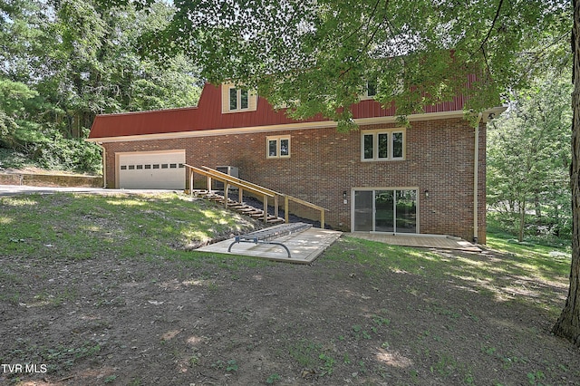 505 Red Oak Ln, Kingsport, TN 37663 - back of house with brick siding