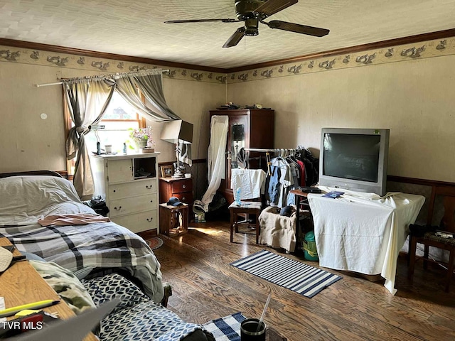 12615 Star Branch Rd, Coeburn, VA 24230 - bedroom with wood finished floors, a ceiling fan, and crown molding