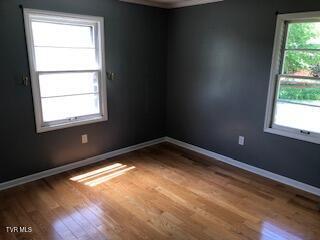 218 SE Apple Dr, Wise, VA 24293