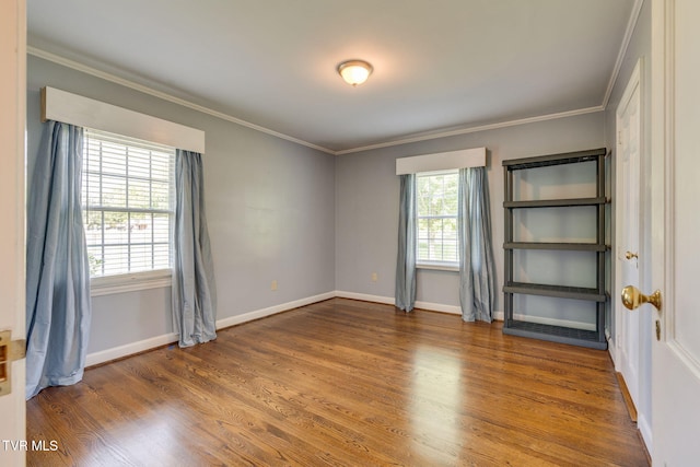 421 High Ridge Rd, Kingsport, TN 37660 - empty room with wood finished floors, ornamental molding, and baseboards