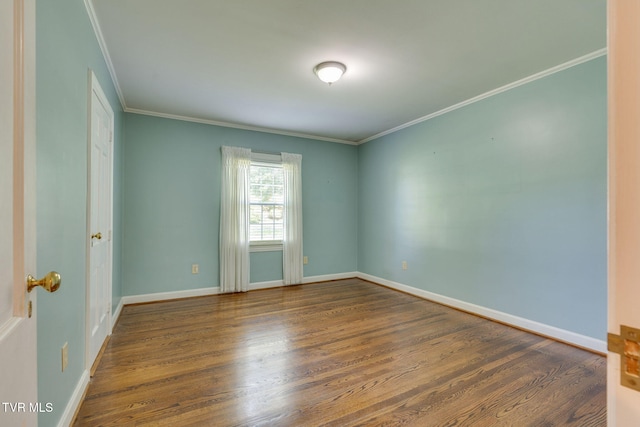 421 High Ridge Rd, Kingsport, TN 37660 - unfurnished room featuring ornamental molding, wood finished floors, and baseboards