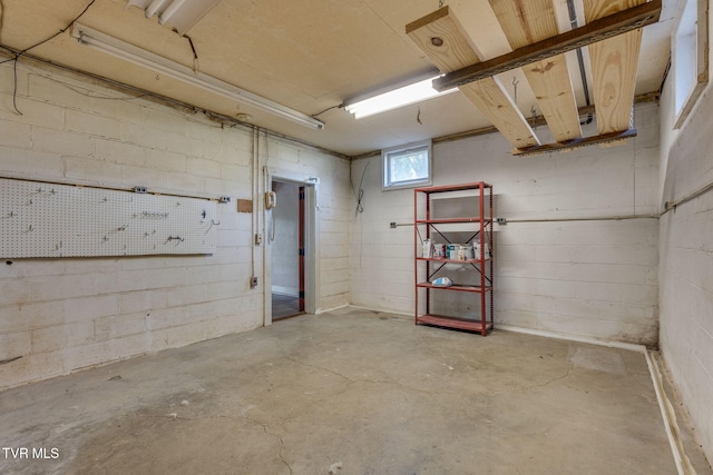 421 High Ridge Rd, Kingsport, TN 37660 - below grade area featuring concrete block wall