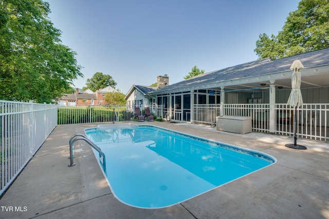 421 High Ridge Rd, Kingsport, TN 37660 - view of swimming pool featuring a patio area