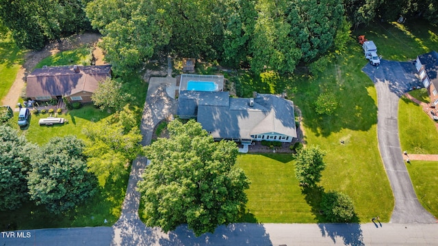 421 High Ridge Rd, Kingsport, TN 37660 - aerial overview of property's location with a pool area
