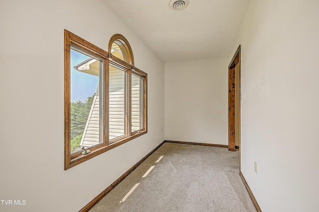 14191 King Mill Pike, Bristol, VA 24202 - empty room featuring plenty of natural light, light colored carpet, and baseboards