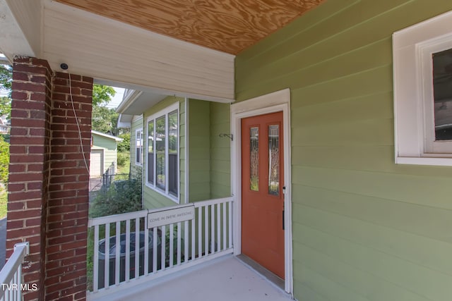 915 Lawrence Ave, Bristol, VA 24201 - entrance to property with a porch