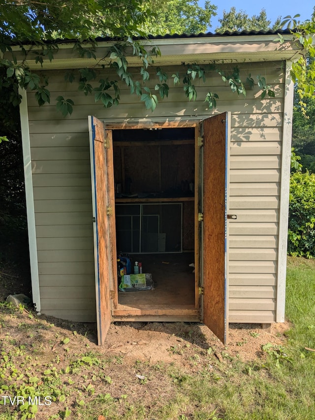 1319 5th St, Bristol, TN 37620 - view of shed