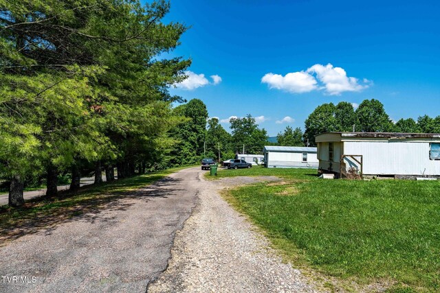 2155 Lumpkin Branch Rd, Mountain City, TN 37683 - photo 15