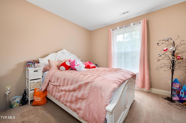 2898 Watauga Rd, Johnson City, TN 37601 - carpeted bedroom featuring baseboards