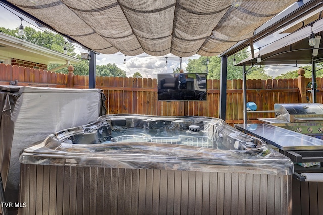 175 Shenandoah Dr, Johnson City, TN 37601 - exterior view of a jacuzzi