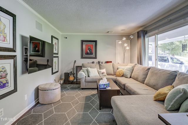 175 Shenandoah Dr, Johnson City, TN 37601 - living area with ornamental molding and a textured ceiling