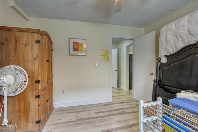 7300 Snake Hollow Rd, Sneedville, TN 37869 - entrance foyer with light wood finished floors, ceiling fan, and baseboards