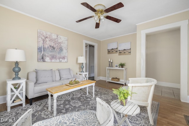 2012 Euclid Ave, Bristol, VA 24201 - living area featuring ceiling fan, ornamental molding, wood finished floors, and baseboards