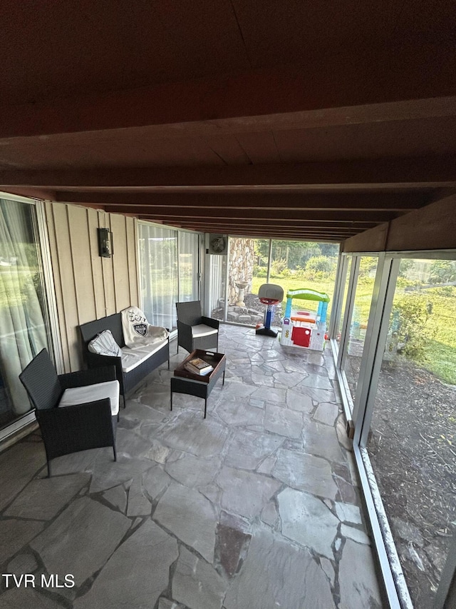 172 Dakota Rd, Bristol, VA 24201 - sunroom / solarium featuring an outdoor hangout area