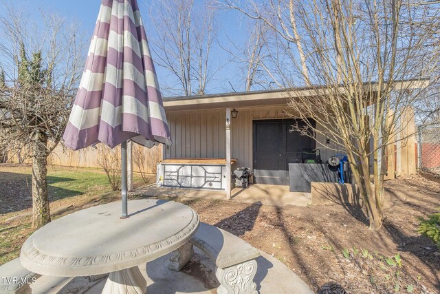 172 Dakota Rd, Bristol, VA 24201 - view of exterior entry