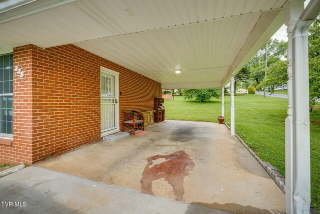 228 Birch St, Mount Carmel, TN 37645 - photo 4
