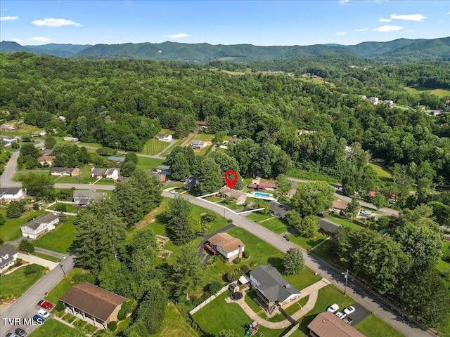 152 Ezee St, Elizabethton, TN 37643 - view of property location featuring a heavily wooded area and a mountain backdrop