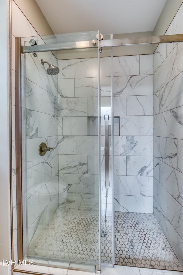 85 Slonaker Cir, Jonesborough, TN 37659 - bathroom with a stall shower