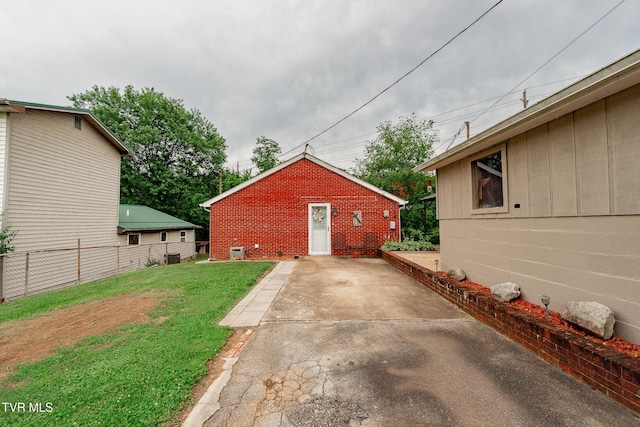 2009 Tenneva St, Kingsport, TN 37665 - view of garage