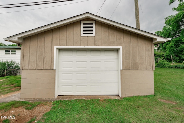 2009 Tenneva St, Kingsport, TN 37665 - view of detached garage