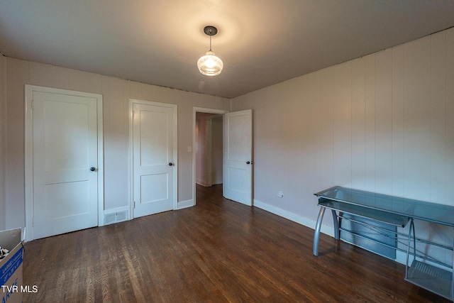 1024 Sharondale Ave, Kingsport, TN 37660 - unfurnished bedroom with wood finished floors and baseboards