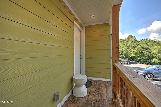 660 S Jena Beth Dr Unit 1, Elizabethton, TN 37643 - view of exterior entry with uncovered parking